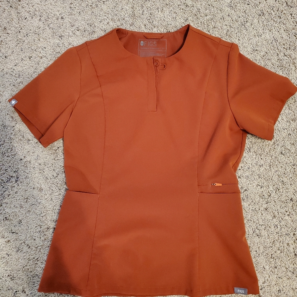 Figs xsmall Auburn top
